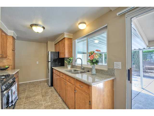 8589 Atlas View Dr, Santee, CA 92071 photo 9