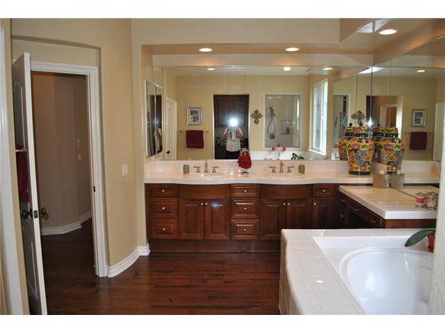 3323 Corte Del Cruce St, Carlsbad, CA 92009 photo 16