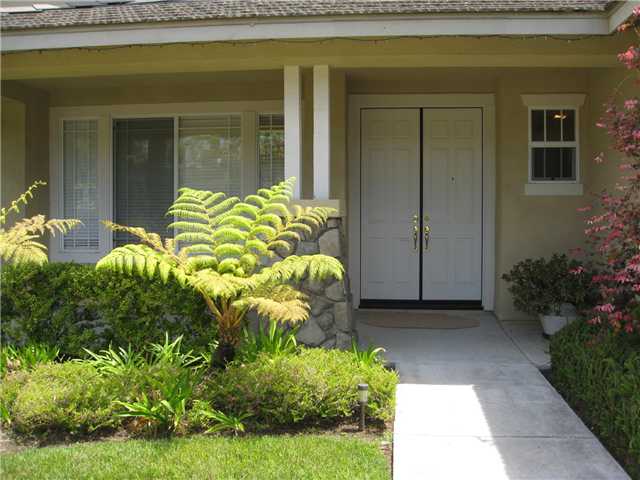 1939 Ivy Rd, Oceanside, CA 92054 photo 2