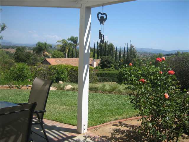 1528 Malaga Way, Fallbrook, CA 92028 photo 10
