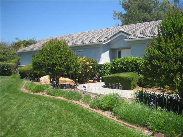 1528 Malaga Way, Fallbrook, CA 92028 photo 3