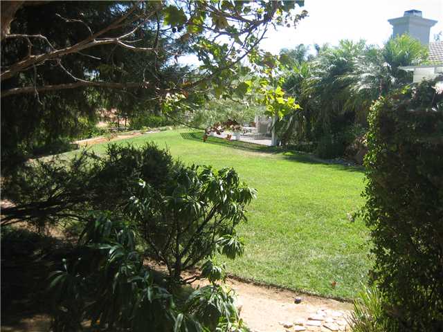 1528 Malaga Way, Fallbrook, CA 92028 photo 13