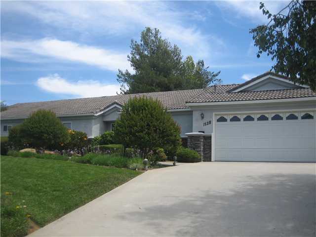 1528 Malaga Way, Fallbrook, CA 92028 photo 1
