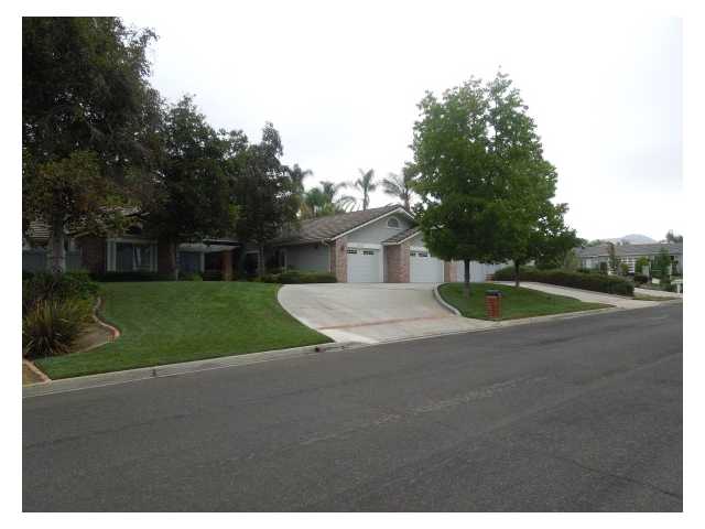 2002 Brookhurst Dr, El Cajon, CA 92019 photo 2