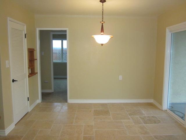 311 Camelot Dr, Oceanside, CA 92054 photo 4