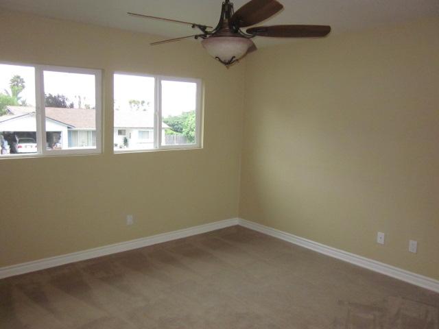 311 Camelot Dr, Oceanside, CA 92054 photo 6