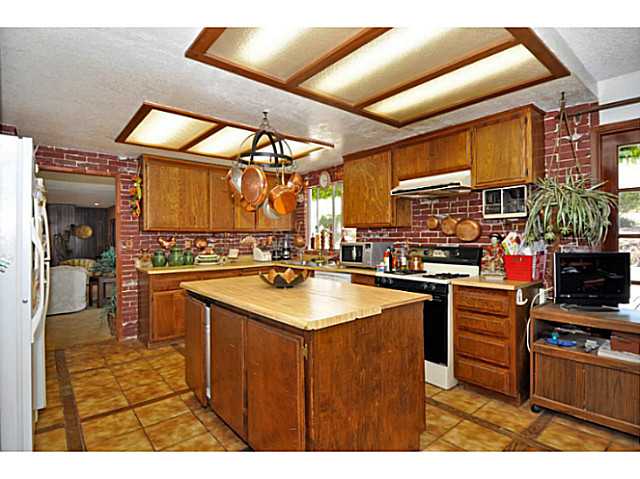 2049 Winter Haven Rd, Fallbrook, CA 92028 photo 13