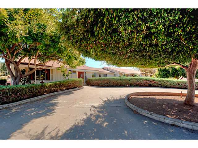2049 Winter Haven Rd, Fallbrook, CA 92028 photo 1