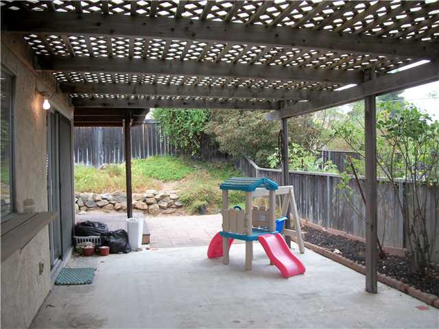 2240 N Iris Ln, Escondido, CA 92026 photo 4