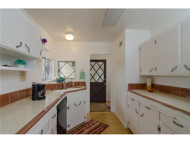 4167 Mount Putman Ave, San Diego, CA 92117 photo 2