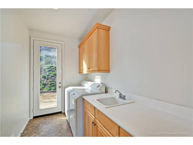 421 Hickoryhill Dr, Encinitas, CA 92024 photo 11