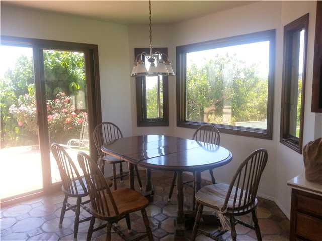 1708 Monserate Way, Fallbrook, CA 92028 photo 10