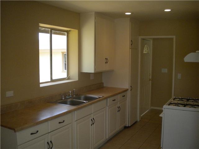 1127 E Mission Ave, Escondido, CA 92025 photo 4