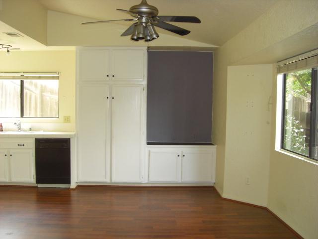 1663 Madrone Gln, Escondido, CA 92027 photo 5