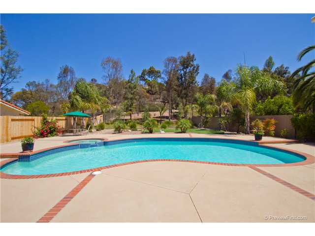 13977 Saddlewood Dr, Poway, CA 92064 photo 14