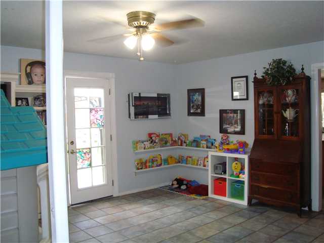 10008 Trenchard St, Santee, CA 92071 photo 5