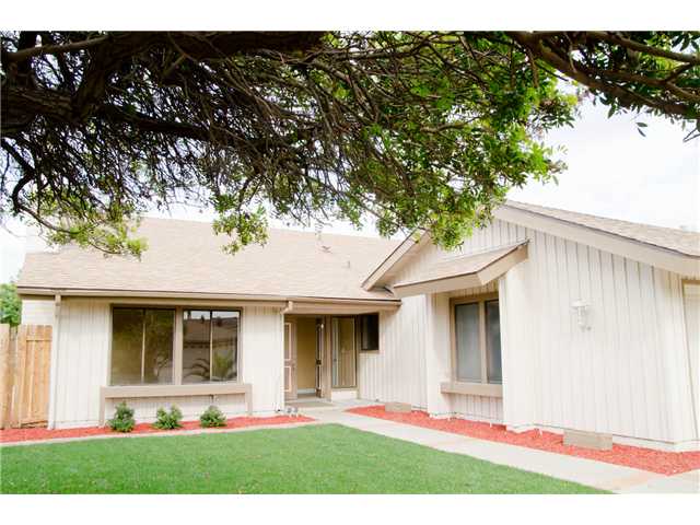 1536 Ranchero Dr, Oceanside, CA 92057 photo 3