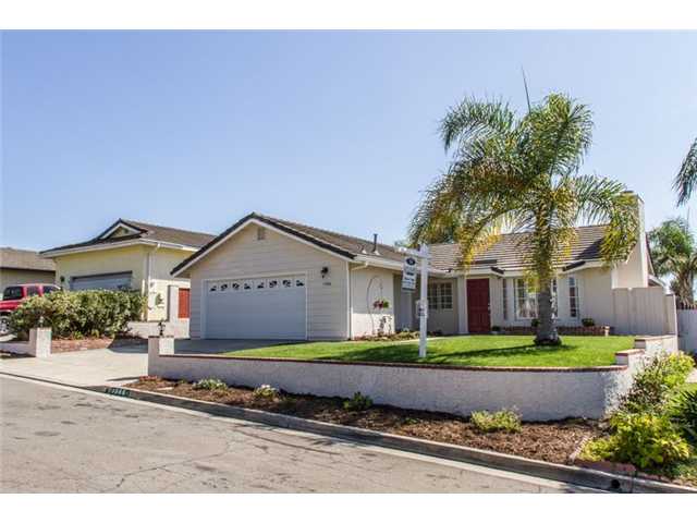 1566 Spring Creek Ln, Oceanside, CA 92057 photo 2