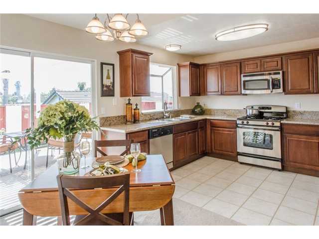 1566 Spring Creek Ln, Oceanside, CA 92057 photo 3