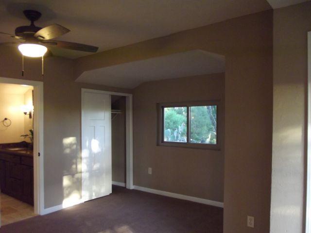 2192 Foothill Dr, Vista, CA 92084 photo 4