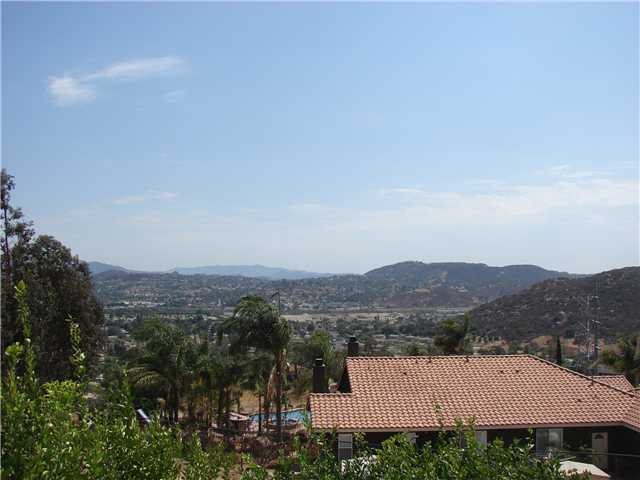 10925 Broken Wheel Rd, Lakeside, CA 92040 photo 3