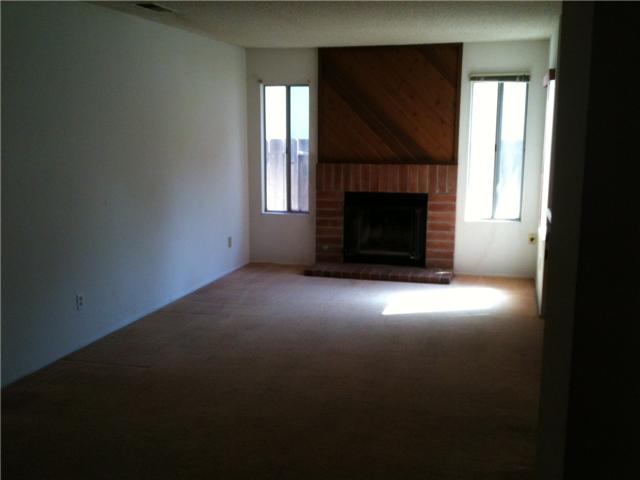 4861 Meadowbrook Dr, Oceanside, CA 92056 photo 3