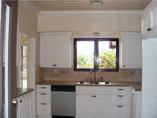 1145 Eucalyptus Ave, Vista, CA 92084 photo 3