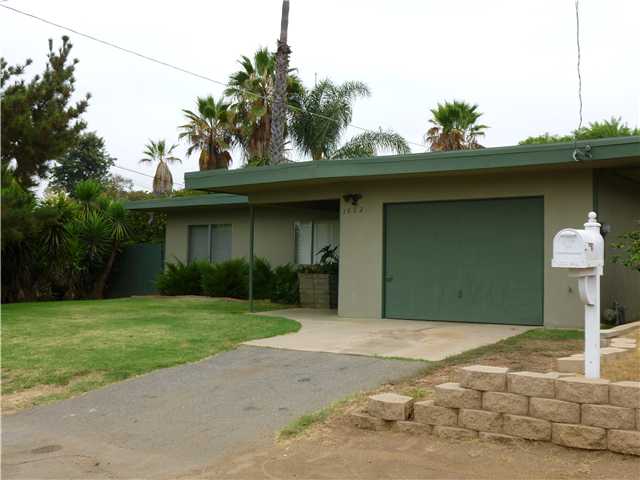 1602 S Redwood St, Escondido, CA 92025 photo 2