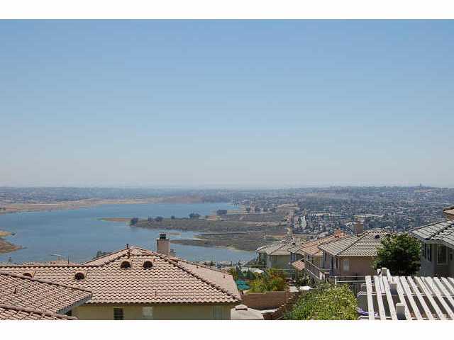 2145 Crystal Clear Dr, Spring Valley, CA 91978 photo 3