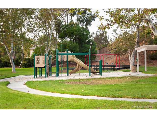 7911 Roble Pl, Carlsbad, CA 92009 photo 14