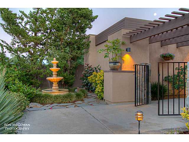 22711 Carancho Rd, Temecula, CA 92590 photo 2