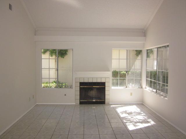310 Riverview Way, Oceanside, CA 92057 photo 2
