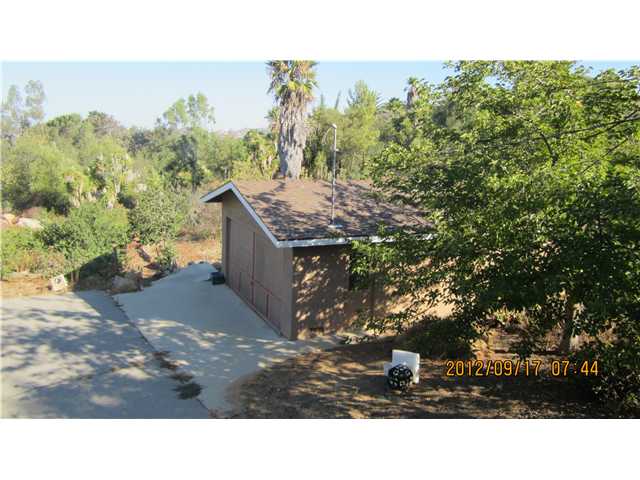 950 Rainbow Crest Rd, Fallbrook, CA 92028 photo 3