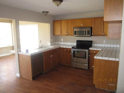1812 Cottage Grove Dr, Encinitas, CA 92024 photo 2