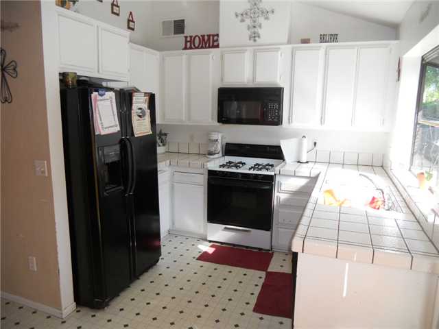 8419 Happy Way, El Cajon, CA 92021 photo 2