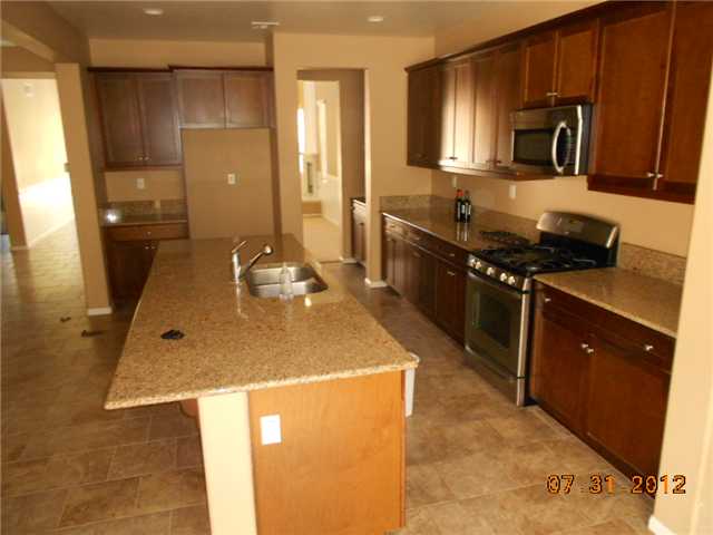 465 Eureka Dr, Escondido, CA 92027 photo 7