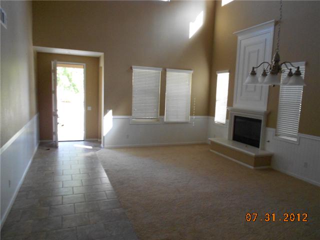 465 Eureka Dr, Escondido, CA 92027 photo 9