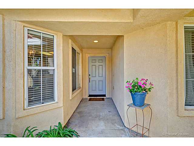 3977 Colina Ct, Oceanside, CA 92058 photo 2