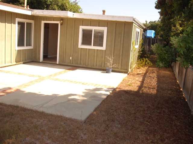 1021 Capistrano Dr, Oceanside, CA 92058 photo 2