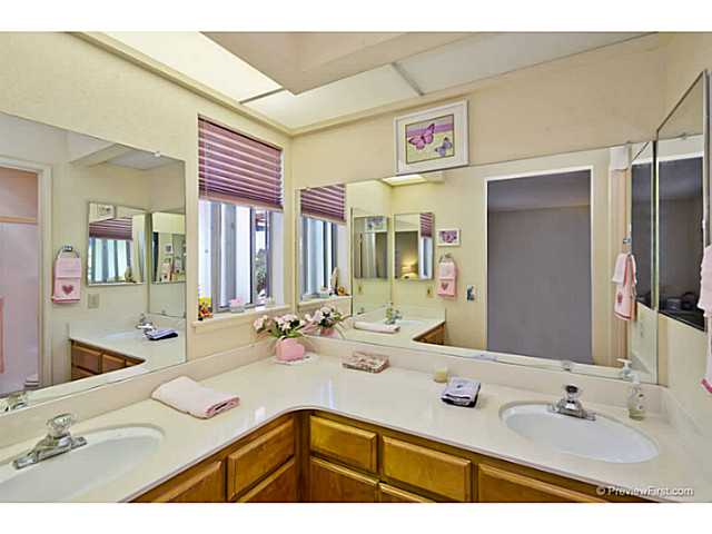 4700 Lofty Grove Dr, Oceanside, CA 92056 photo 18