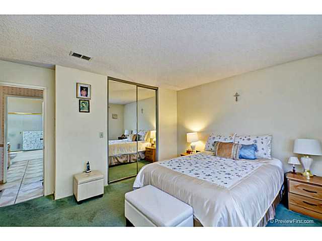 4700 Lofty Grove Dr, Oceanside, CA 92056 photo 17