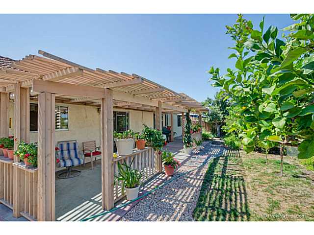 4700 Lofty Grove Dr, Oceanside, CA 92056 photo 1