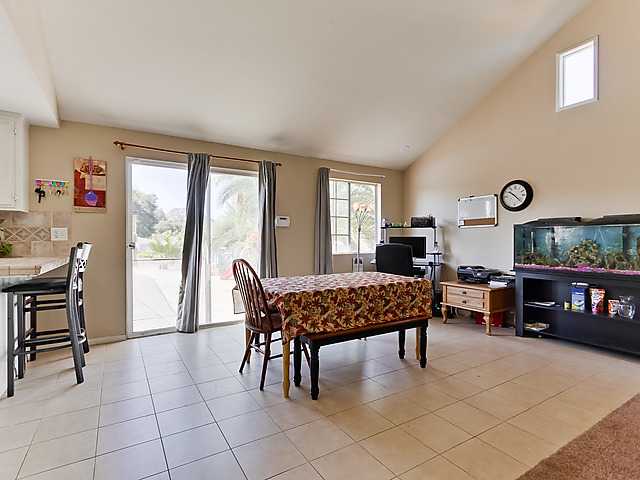 24821 Abalar Way, Ramona, CA 92065 photo 5