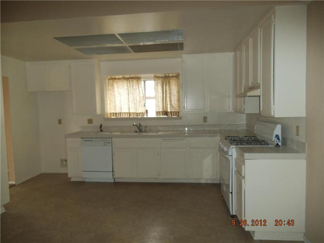 656 Irene Rd, Oceanside, CA 92057 photo 4
