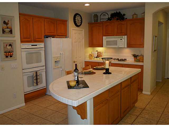 3760 Cavern Pl, Carlsbad, CA 92010 photo 4