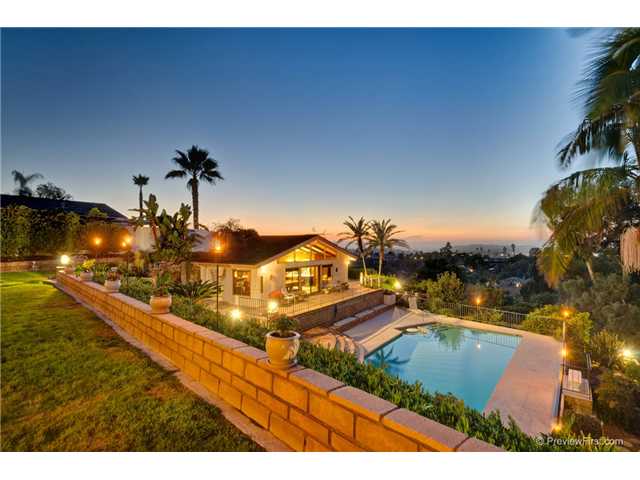 9826 Ogram Dr, La Mesa, CA 91941 photo 2