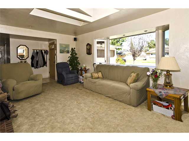 12717 Tustin St, Poway, CA 92064 photo 4