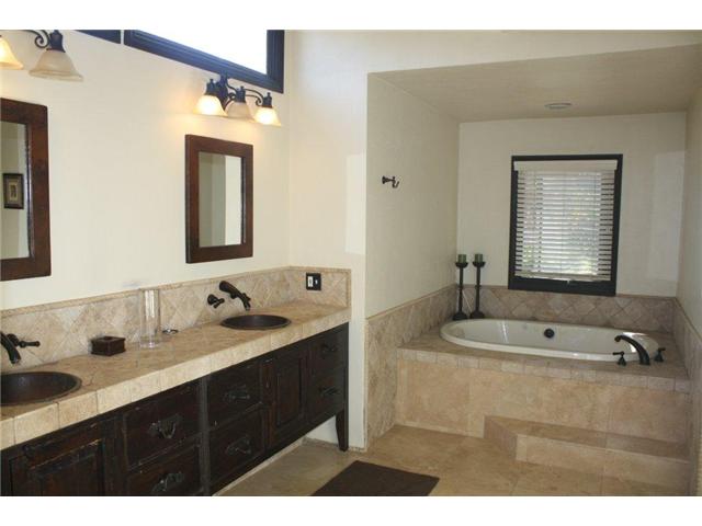 3715 Copper Crest Rd, Encinitas, CA 92024 photo 11