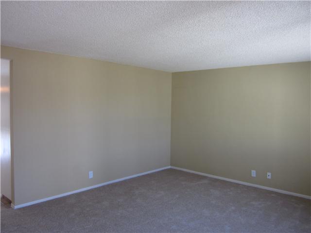3251 Roberta Ln, Oceanside, CA 92054 photo 3
