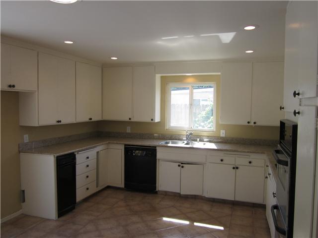 3251 Roberta Ln, Oceanside, CA 92054 photo 9